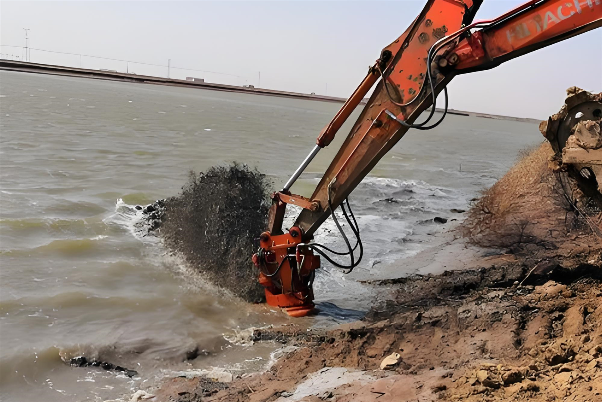 廣西貴港挖機清淤施工隊 - 挖機清淤每立方成本怎么計算？