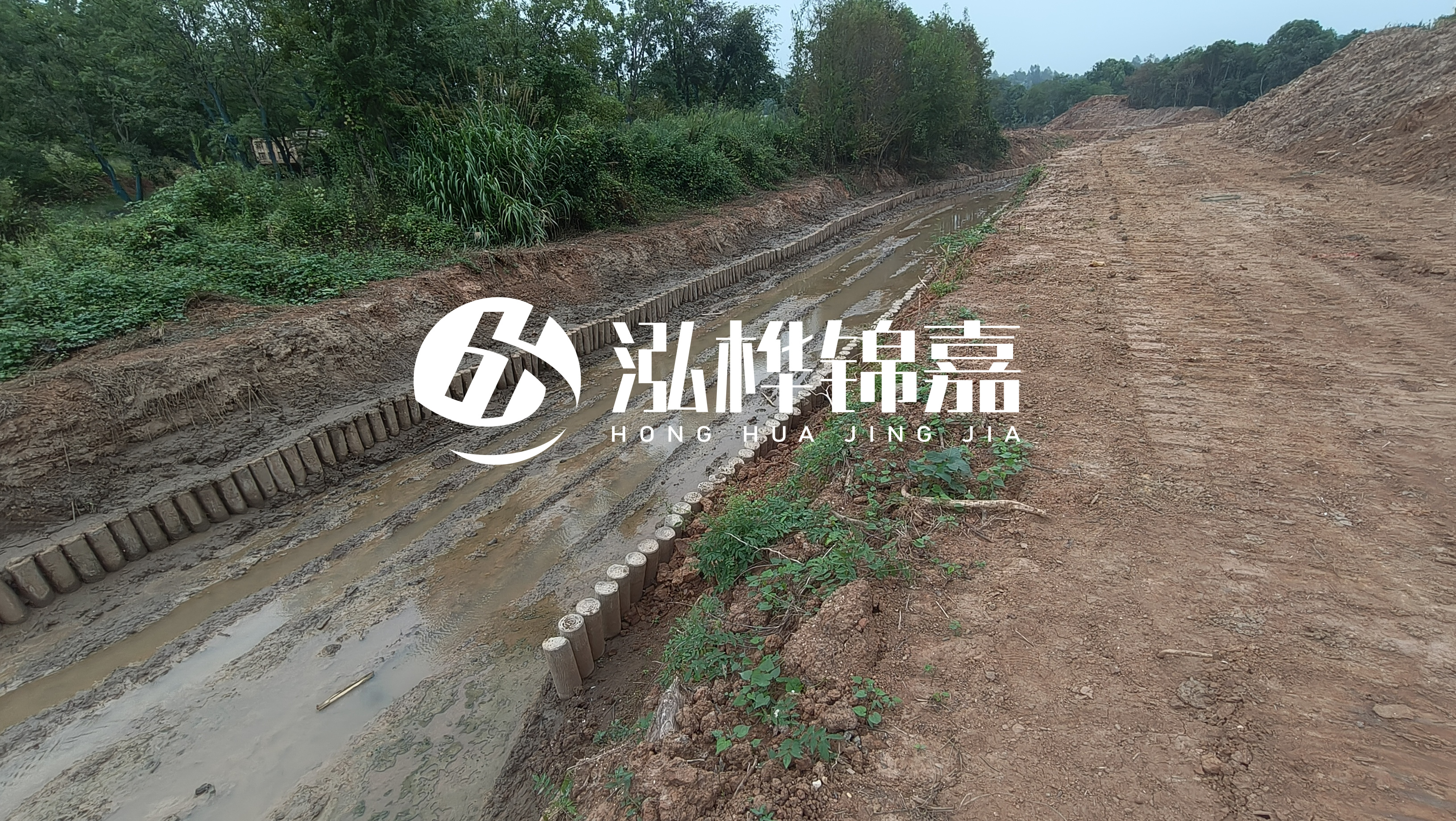 水泥仿木樁施工隊泓樺錦嘉 - 河道仿木樁的高度需要超出水位多少？